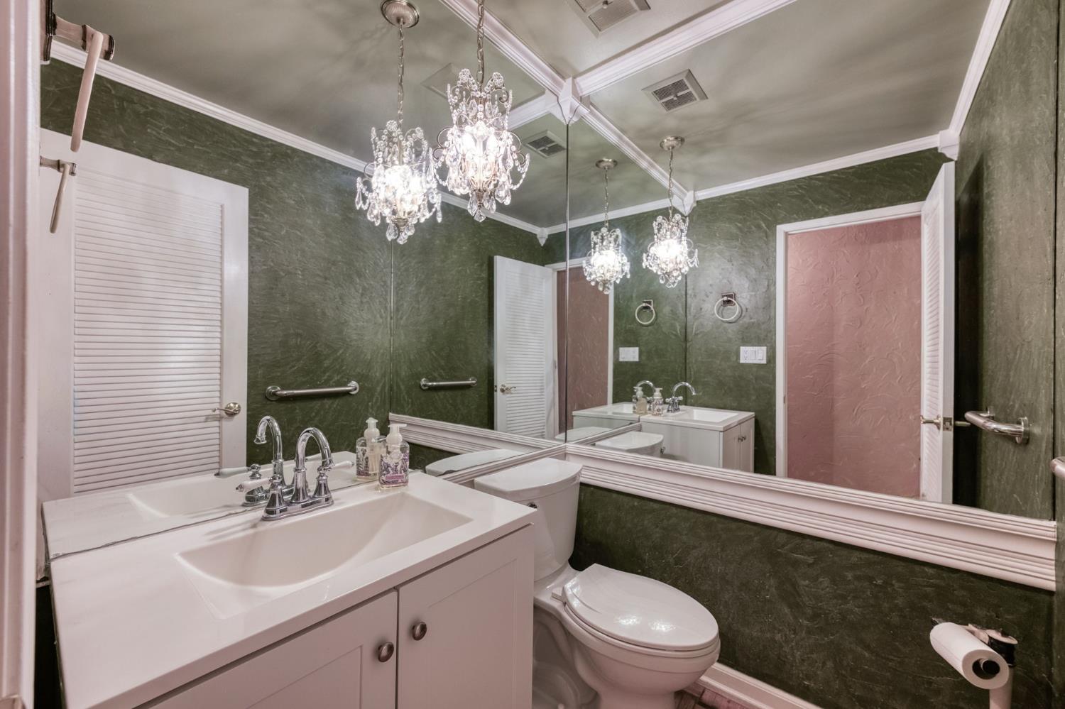 1411 W Sample Ave, Fresno, CA 93711