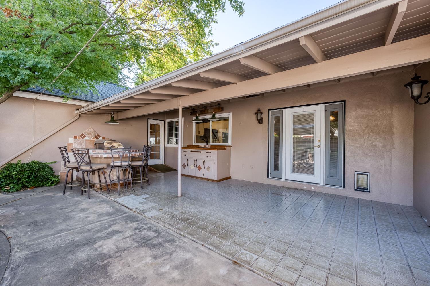 1411 W Sample Ave, Fresno, CA 93711