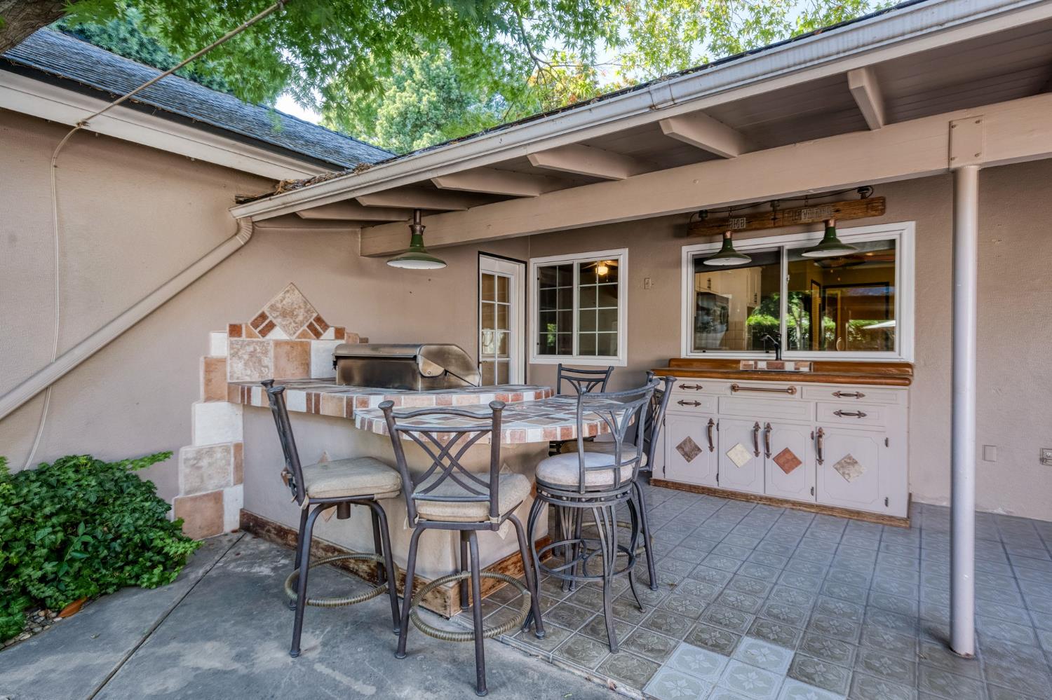 1411 W Sample Ave, Fresno, CA 93711