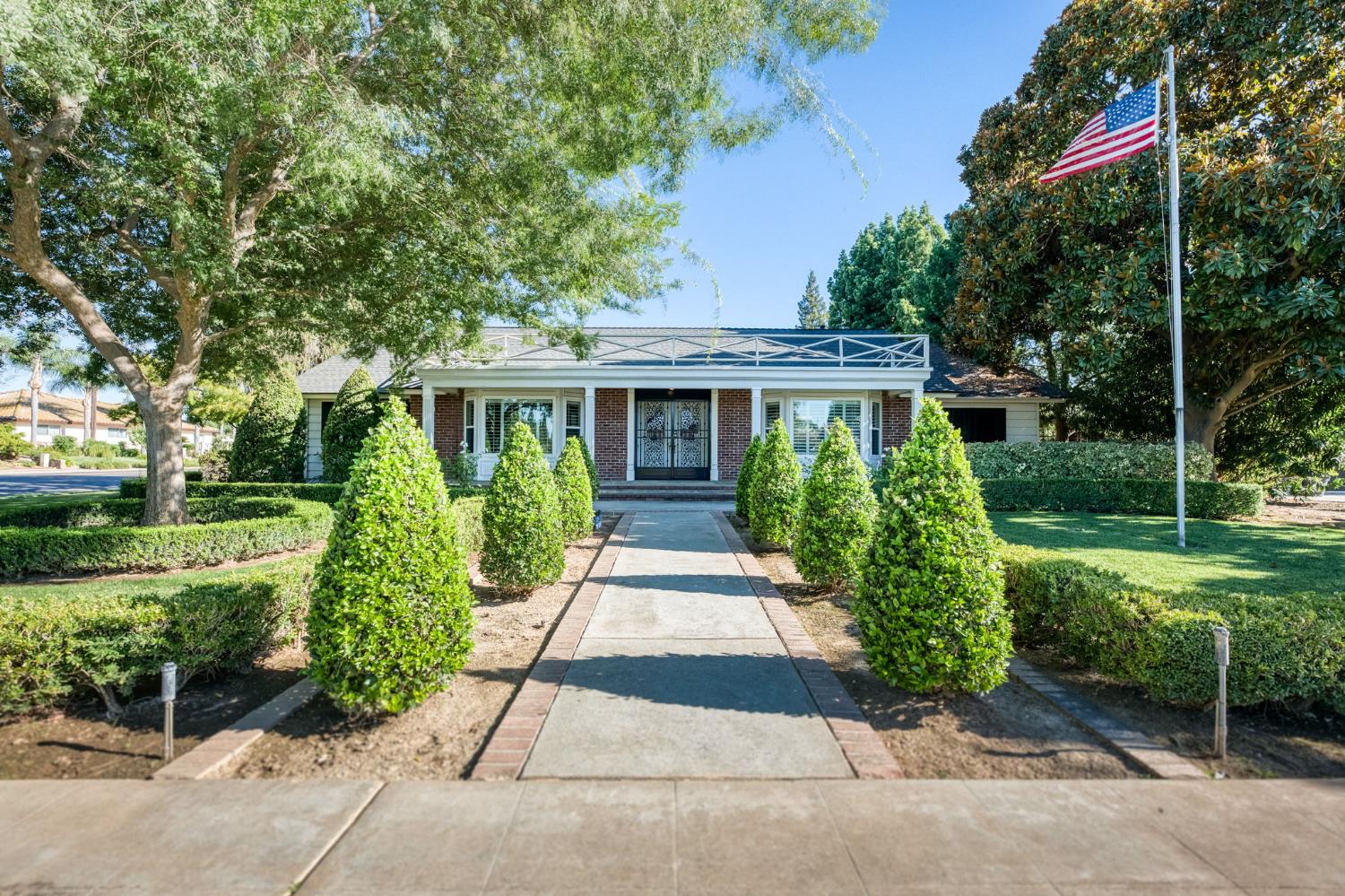 1411 W Sample Ave, Fresno, CA 93711