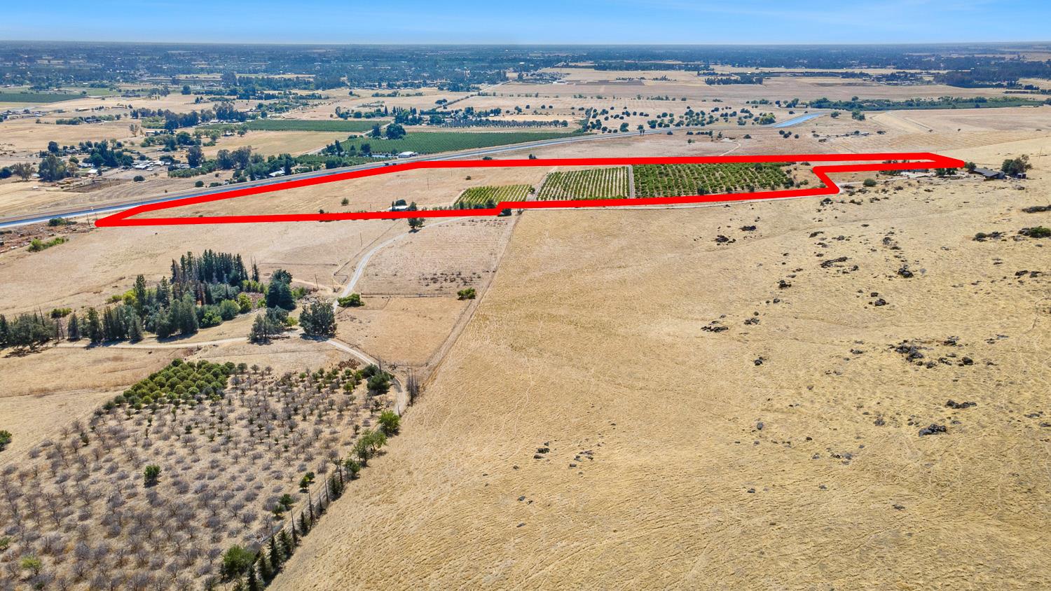 5374 N Zediker Ave, Sanger, CA 93657