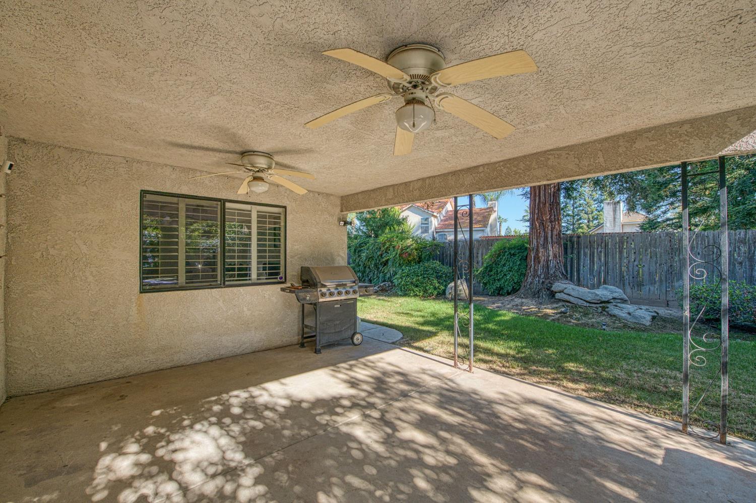 1751 E Brandon Ln, Fresno, CA 93720