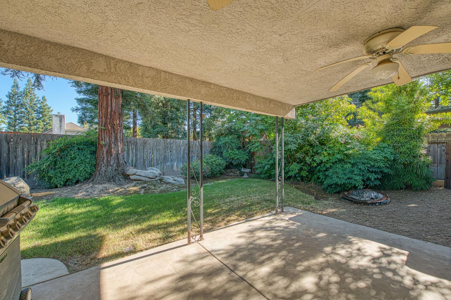 1751 E Brandon Ln, Fresno, CA 93720