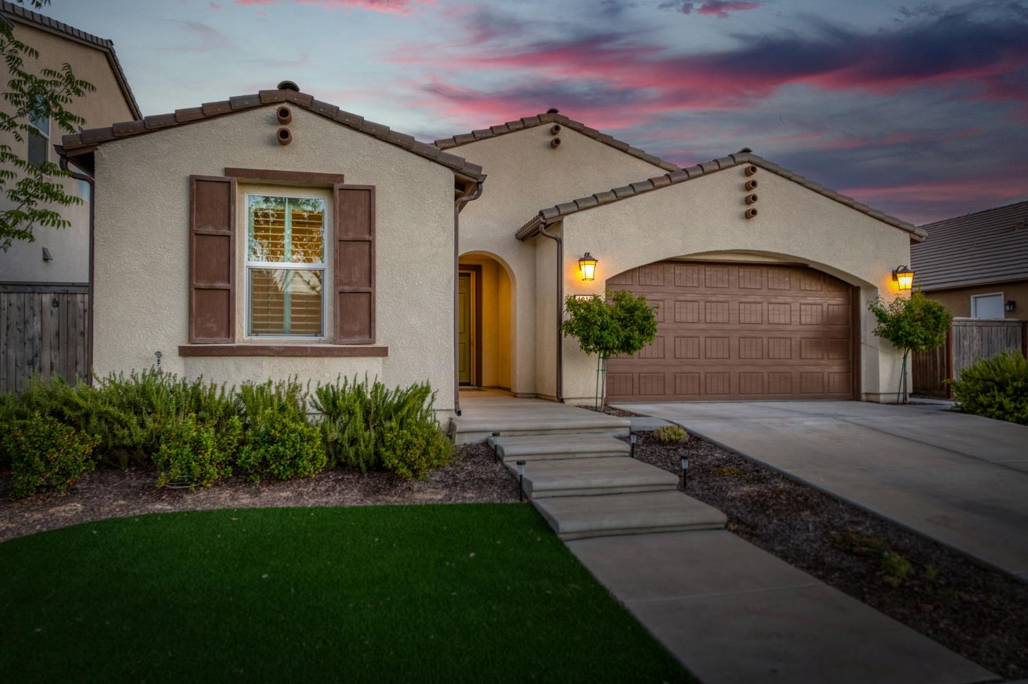 1010 Horizon Dr, Madera, CA 93636