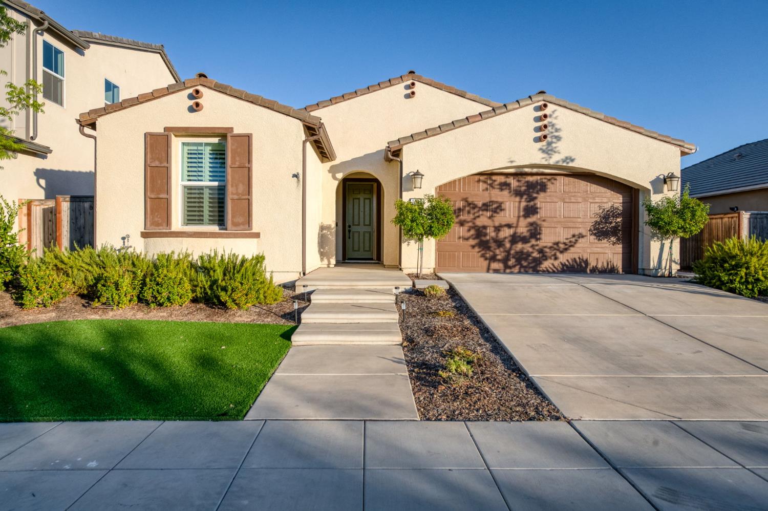 1010 Horizon Dr, Madera, CA 93636