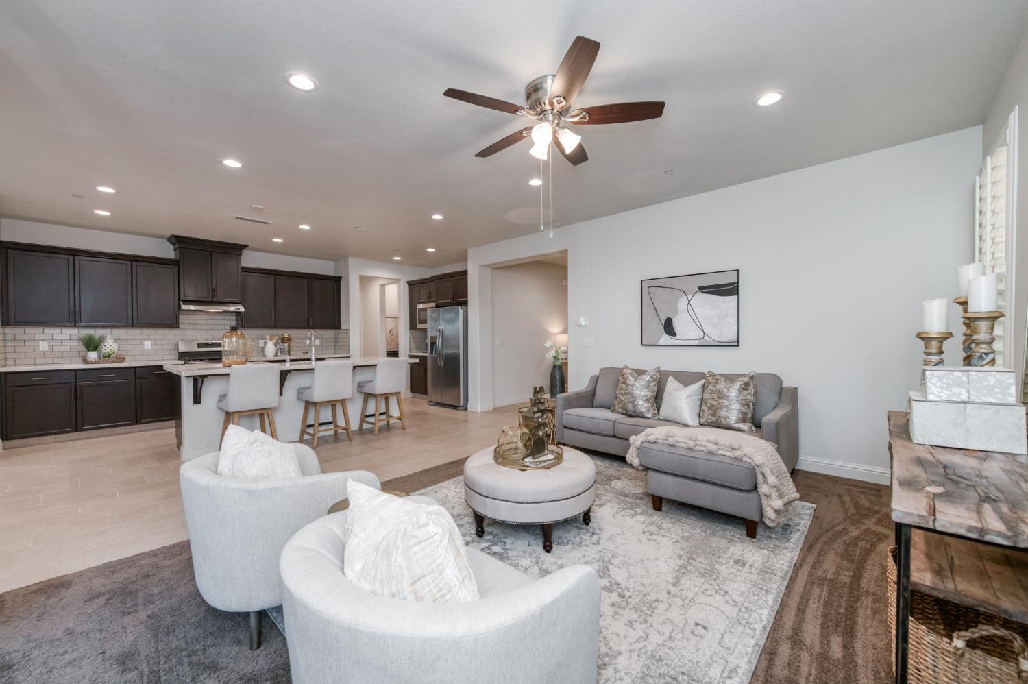 1010 Horizon Dr, Madera, CA 93636