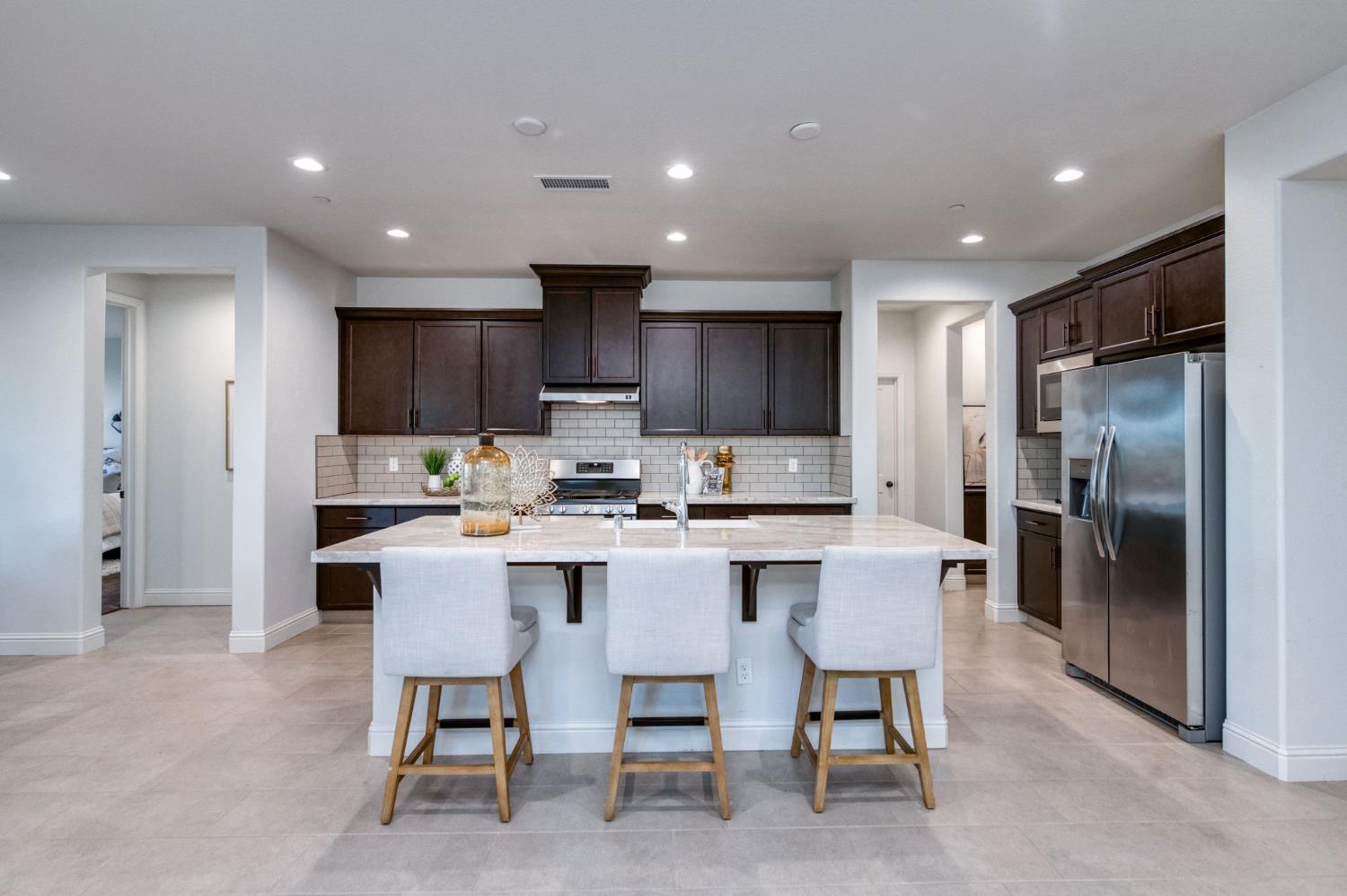 1010 Horizon Dr, Madera, CA 93636