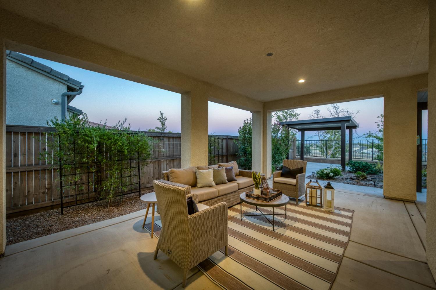 1010 Horizon Dr, Madera, CA 93636