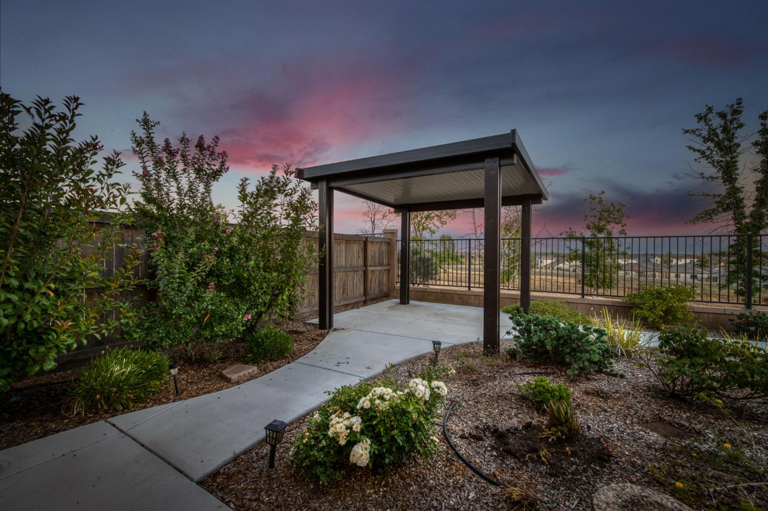 1010 Horizon Dr, Madera, CA 93636