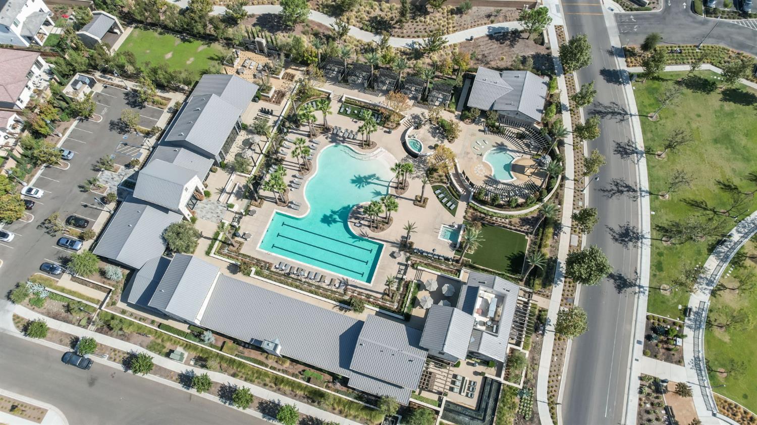1010 Horizon Dr, Madera, CA 93636