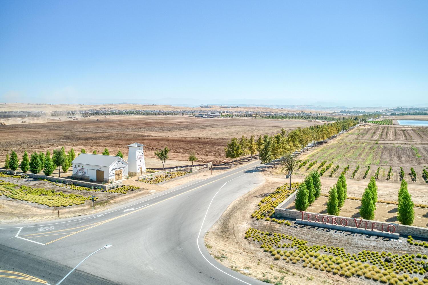 1010 Horizon Dr, Madera, CA 93636