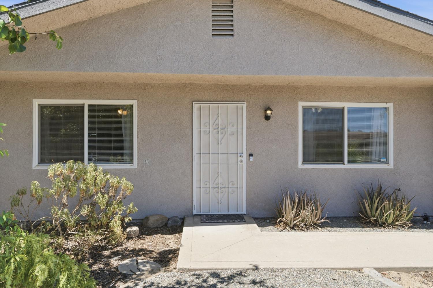 3044 Adler Ave, Clovis, CA 93612