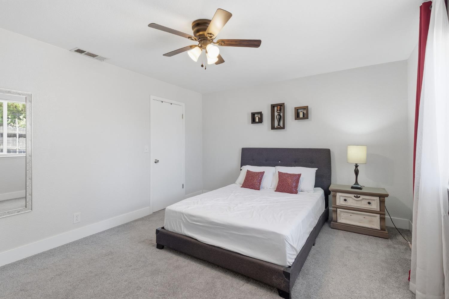 3044 Adler Ave, Clovis, CA 93612