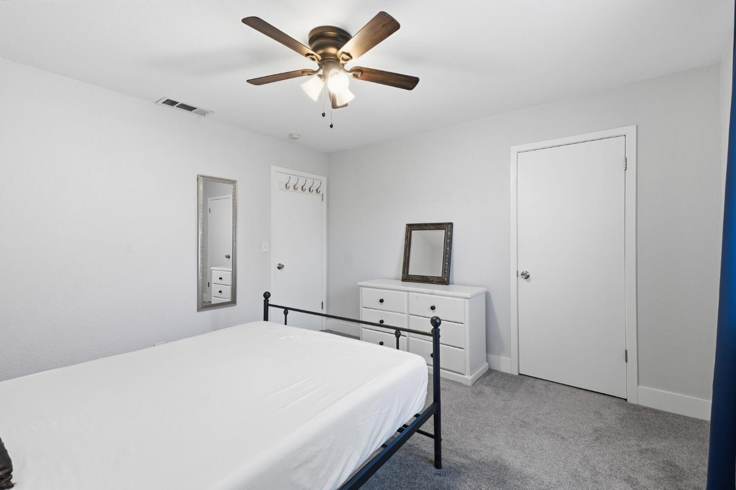 3044 Adler Ave, Clovis, CA 93612
