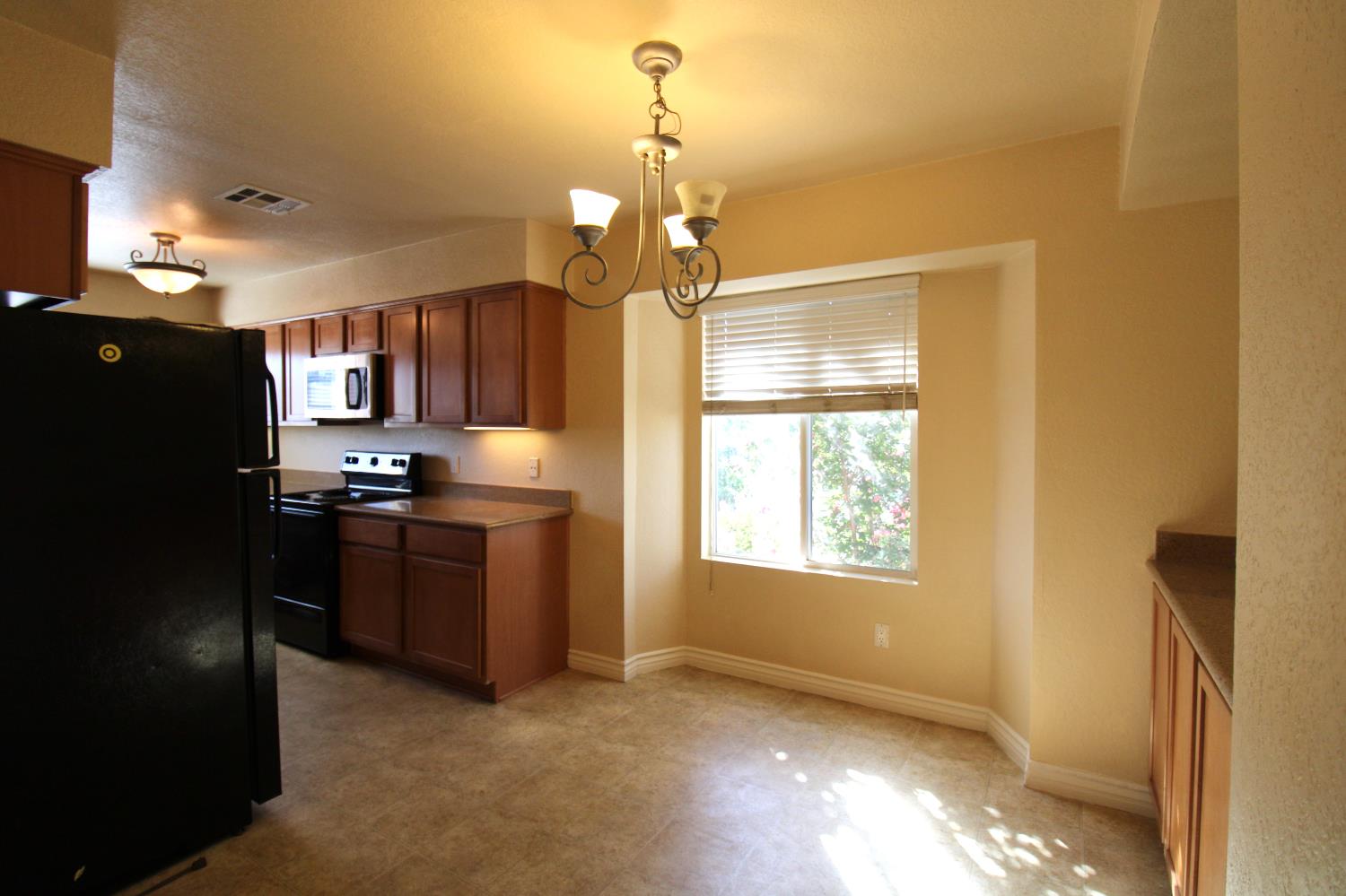 3739 W Bullard Ave #209, Fresno, CA 93711