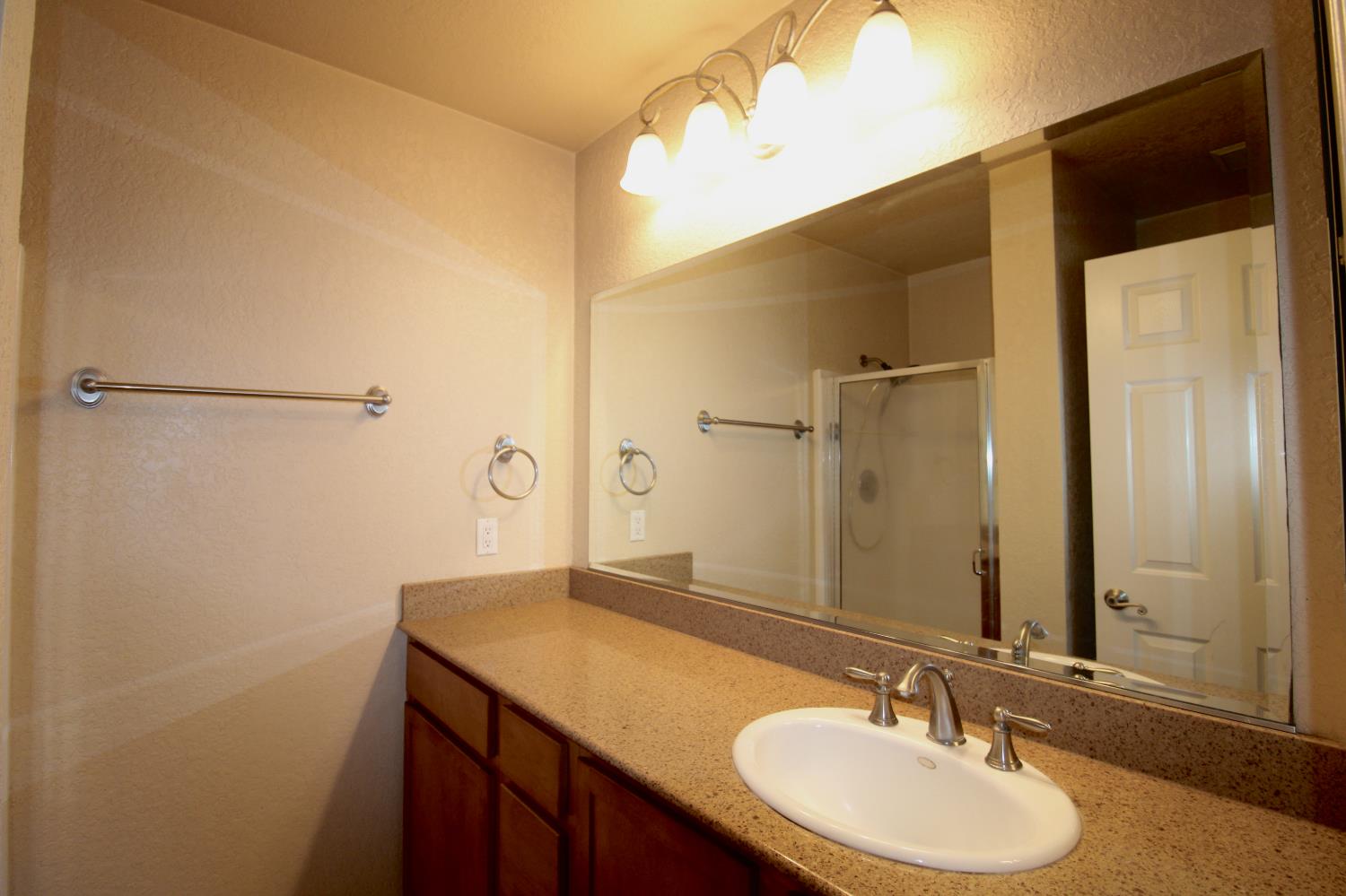 3739 W Bullard Ave #209, Fresno, CA 93711