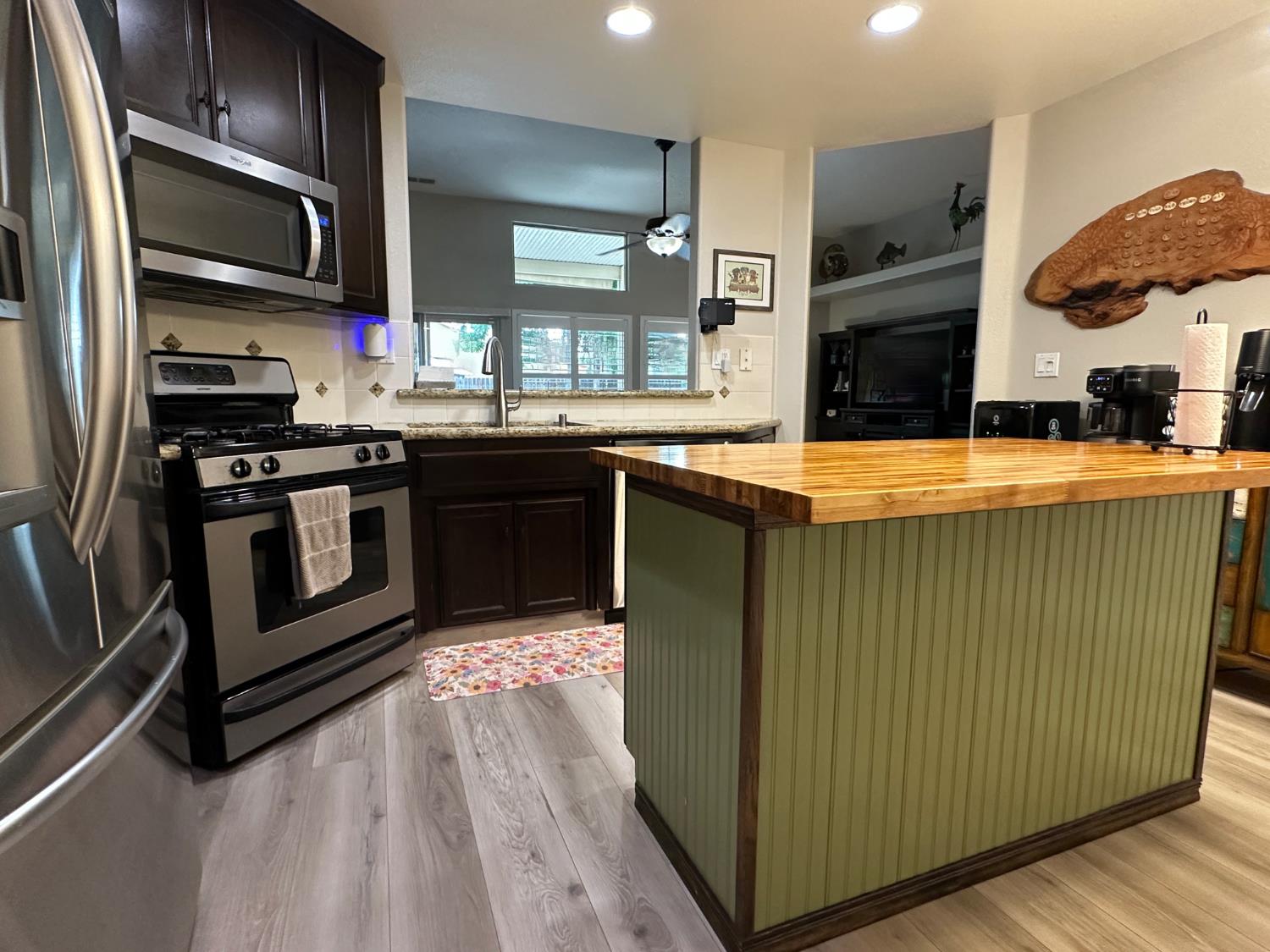 1271 Marc Ave, Fowler, CA 93625
