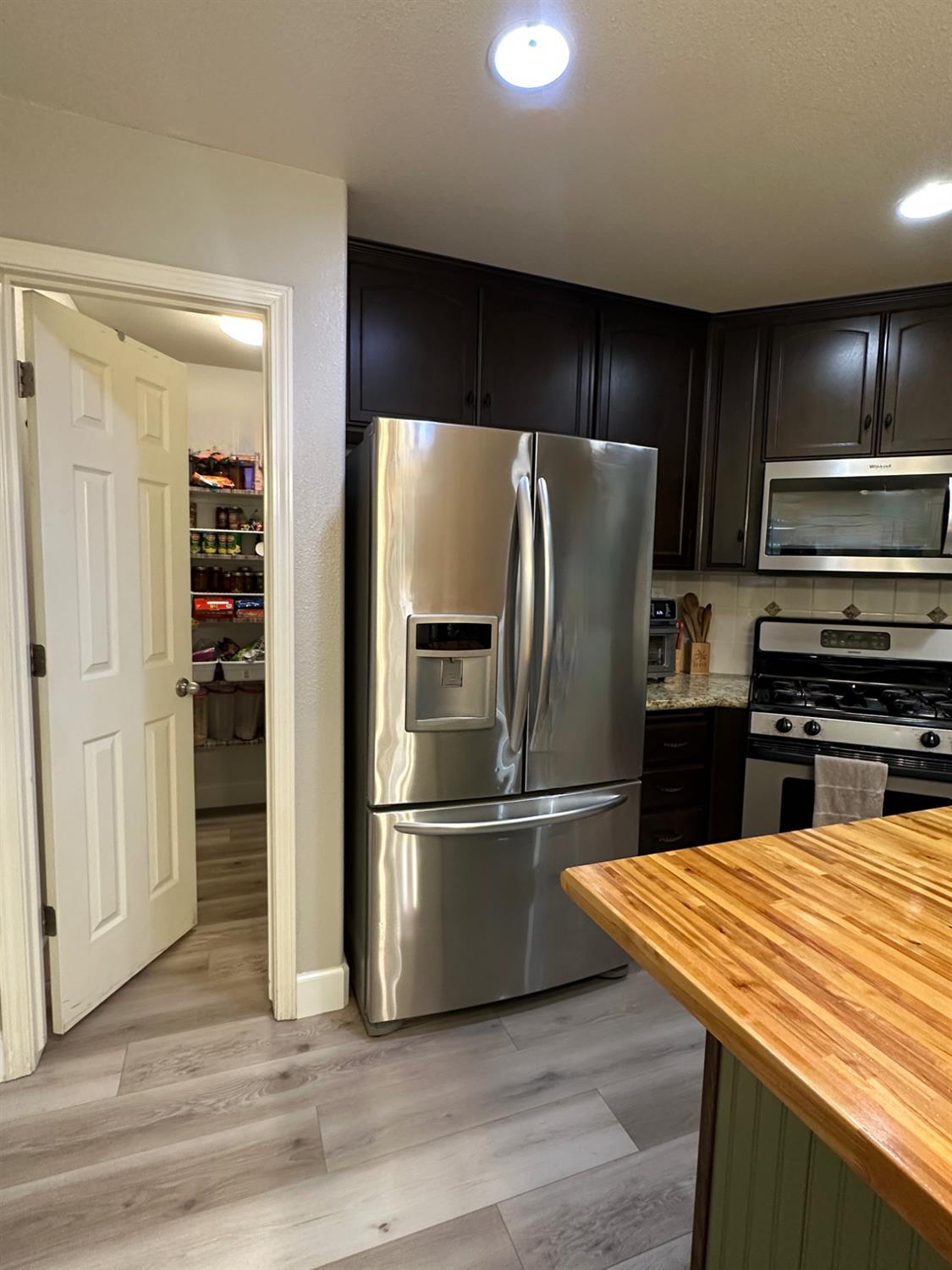 1271 Marc Ave, Fowler, CA 93625