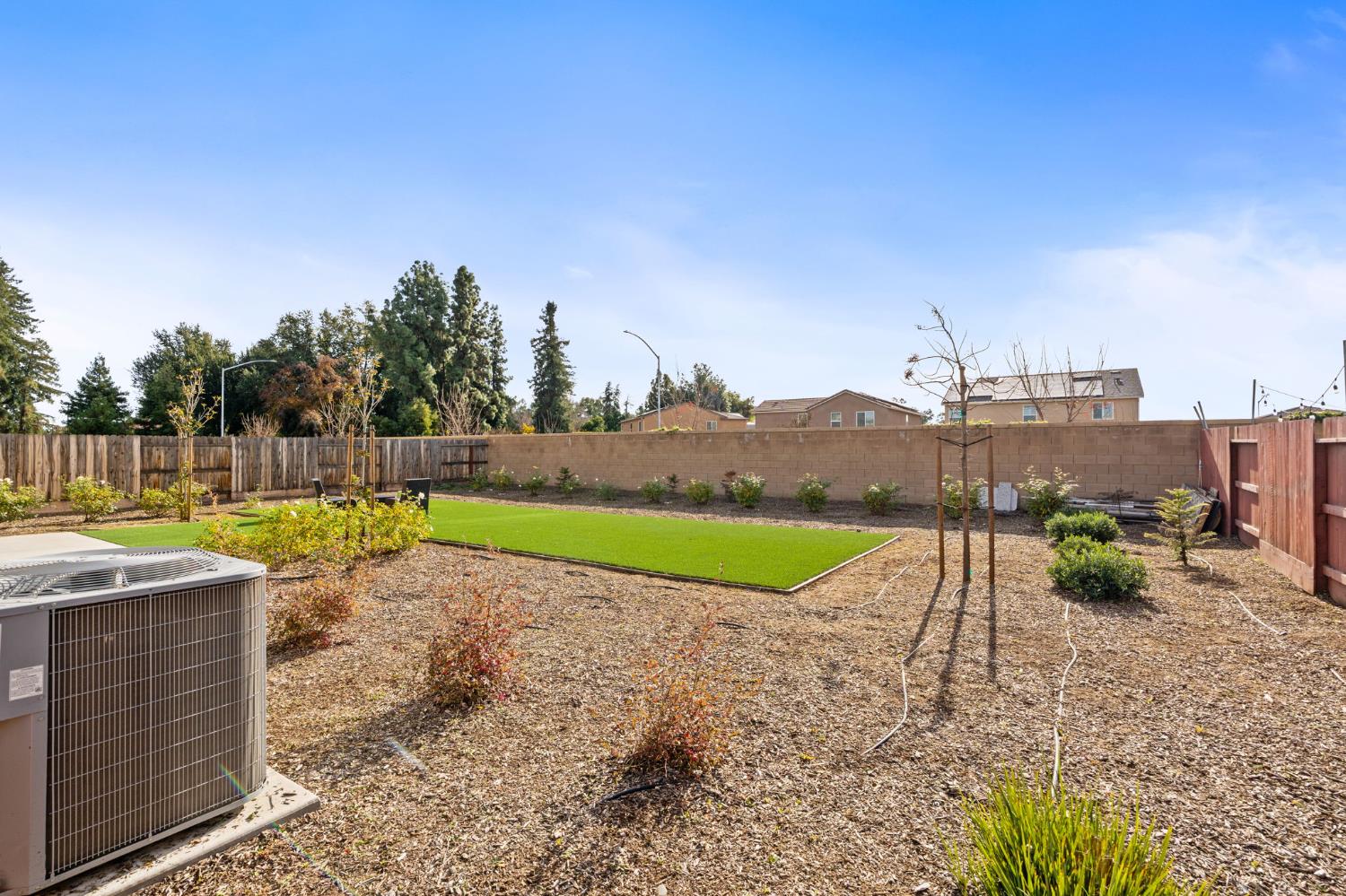 6701 E Providence Ave, Fresno, CA 93727