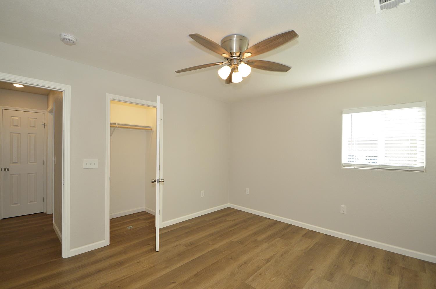 3412 E Michigan Ave, Fresno, CA 93703