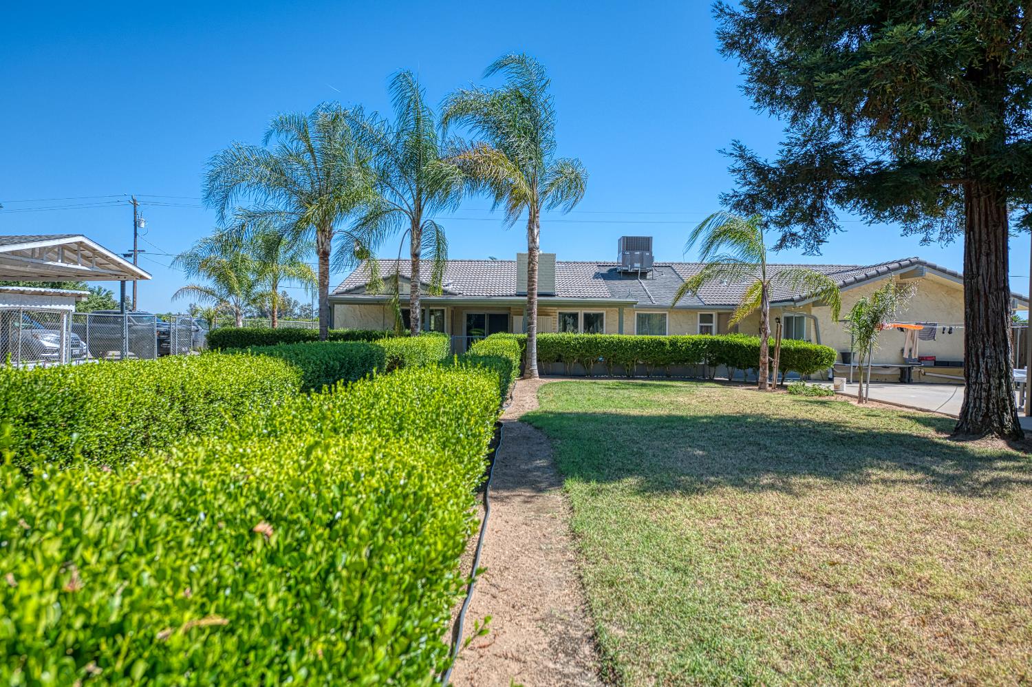 3590 S McCall Ave, Sanger, CA 93657