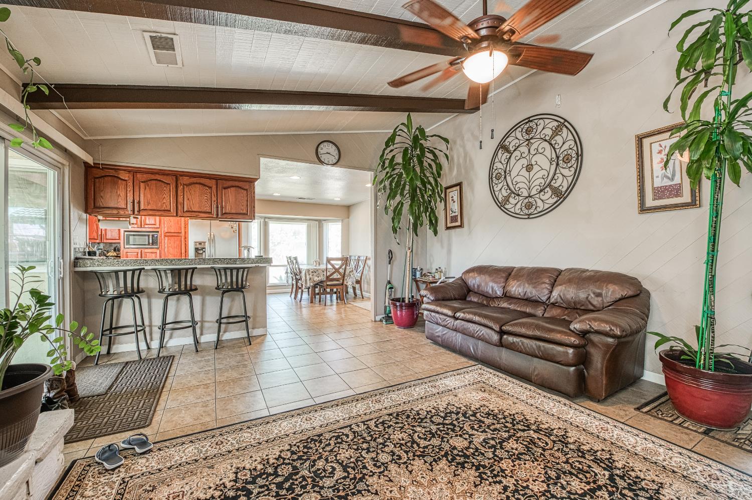 3590 S McCall Ave, Sanger, CA 93657