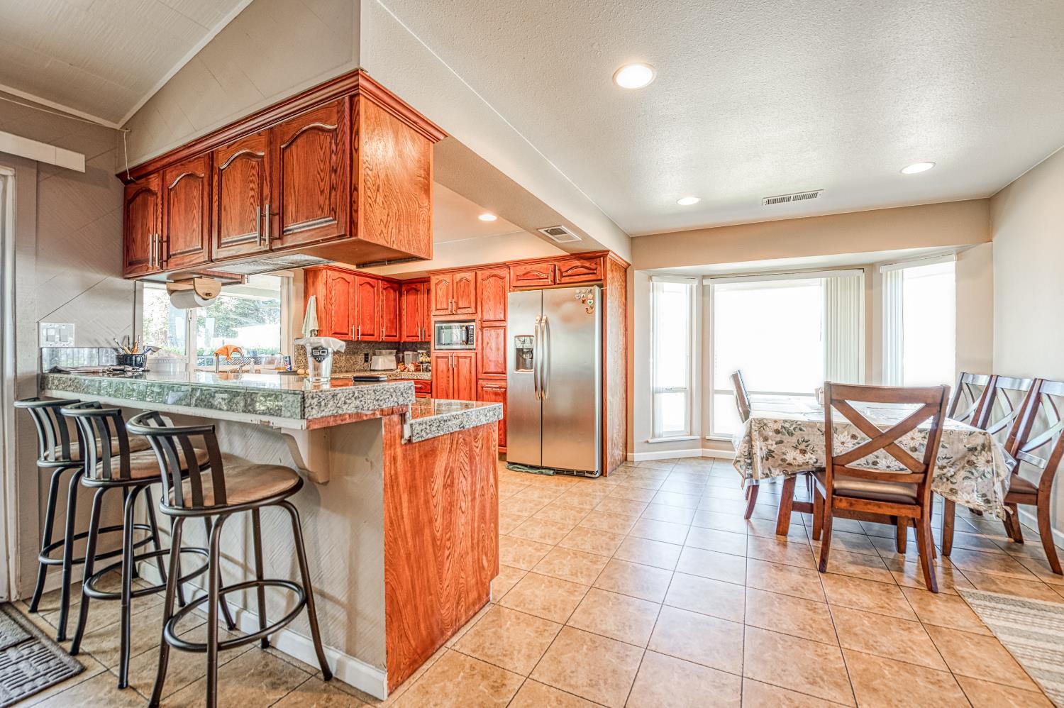 3590 S McCall Ave, Sanger, CA 93657