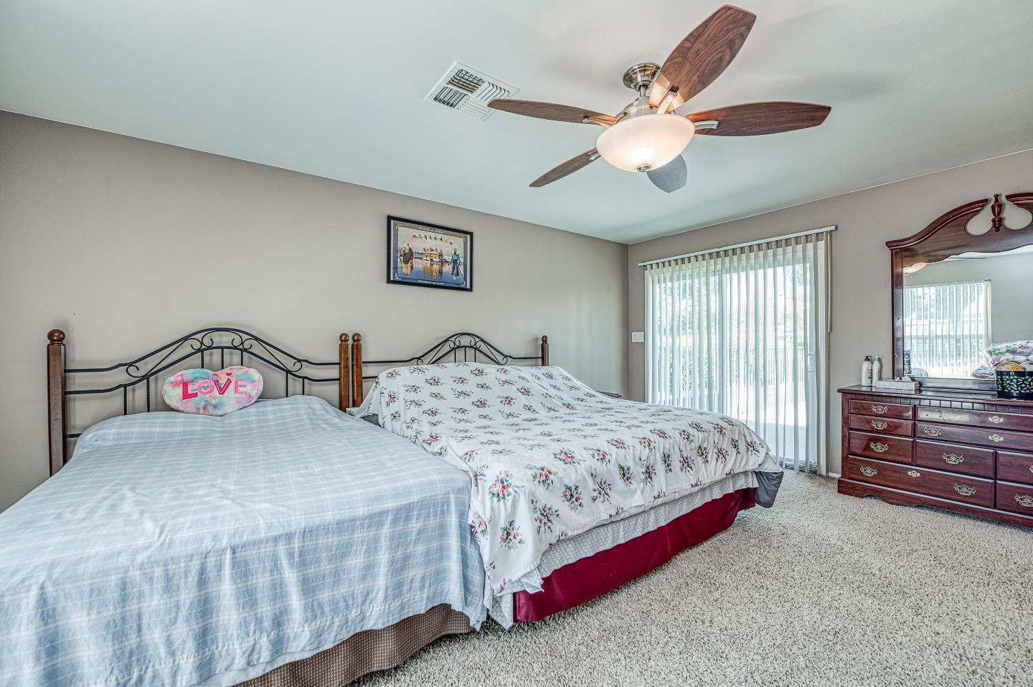 3590 S McCall Ave, Sanger, CA 93657