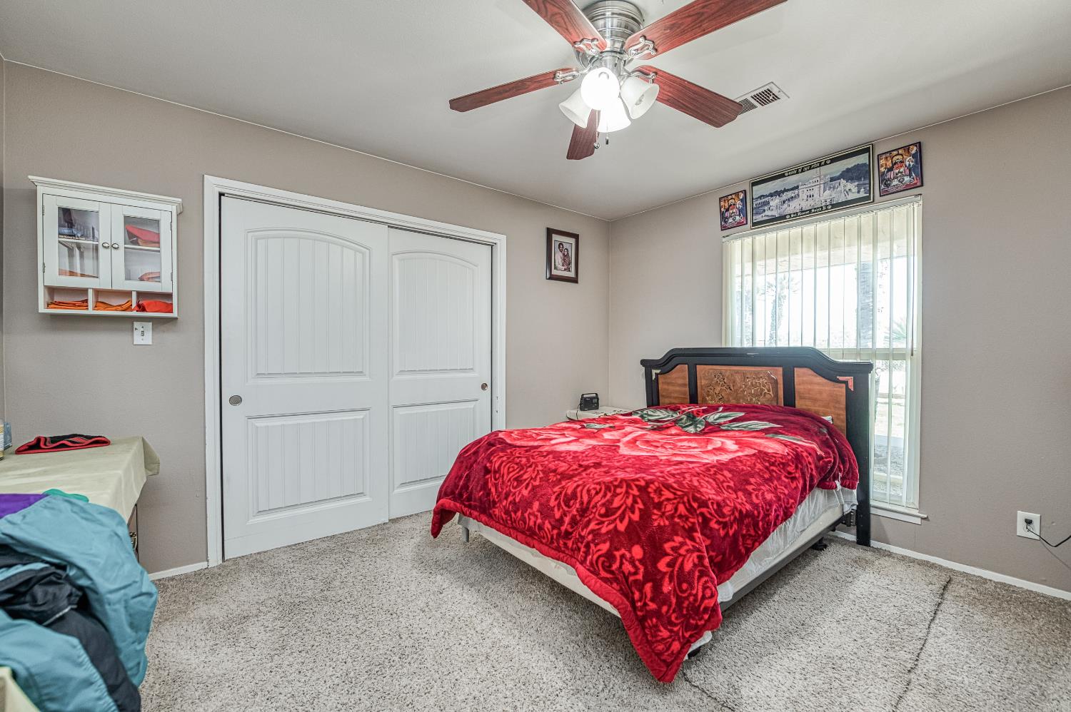 3590 S McCall Ave, Sanger, CA 93657