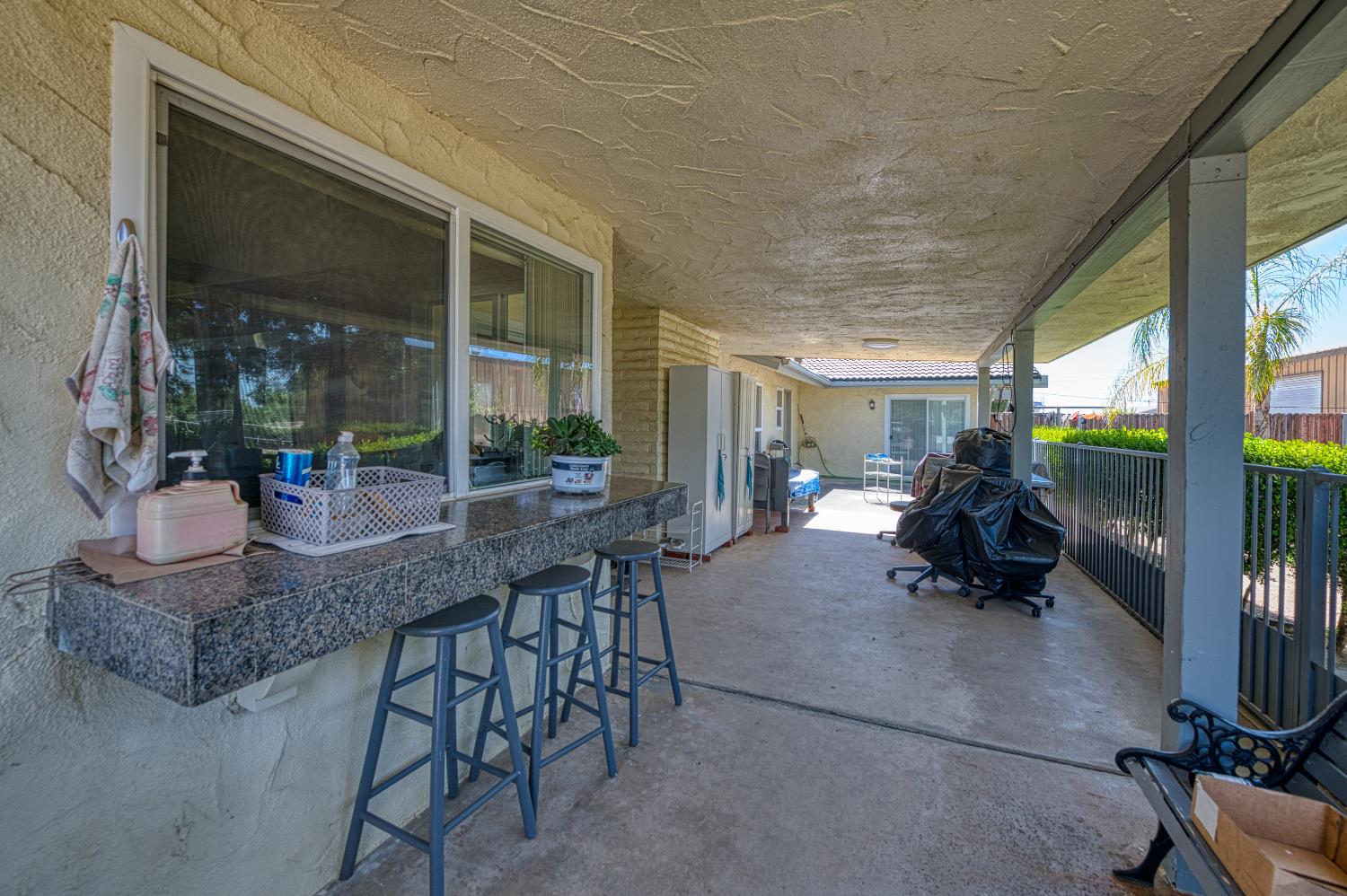 3590 S McCall Ave, Sanger, CA 93657
