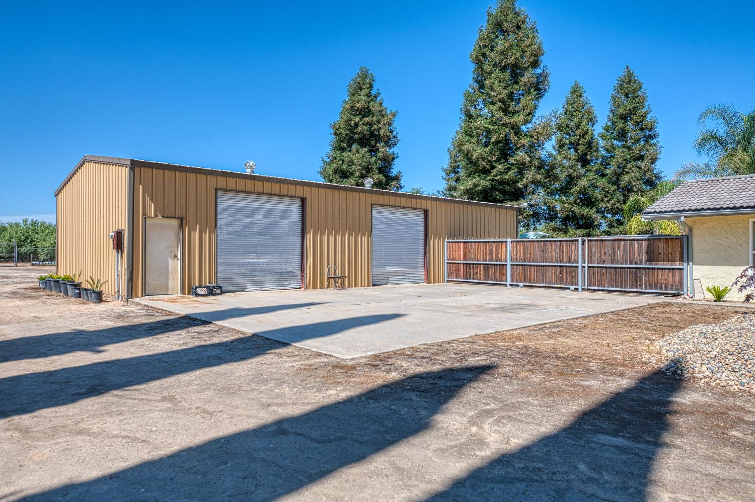 3590 S McCall Ave, Sanger, CA 93657