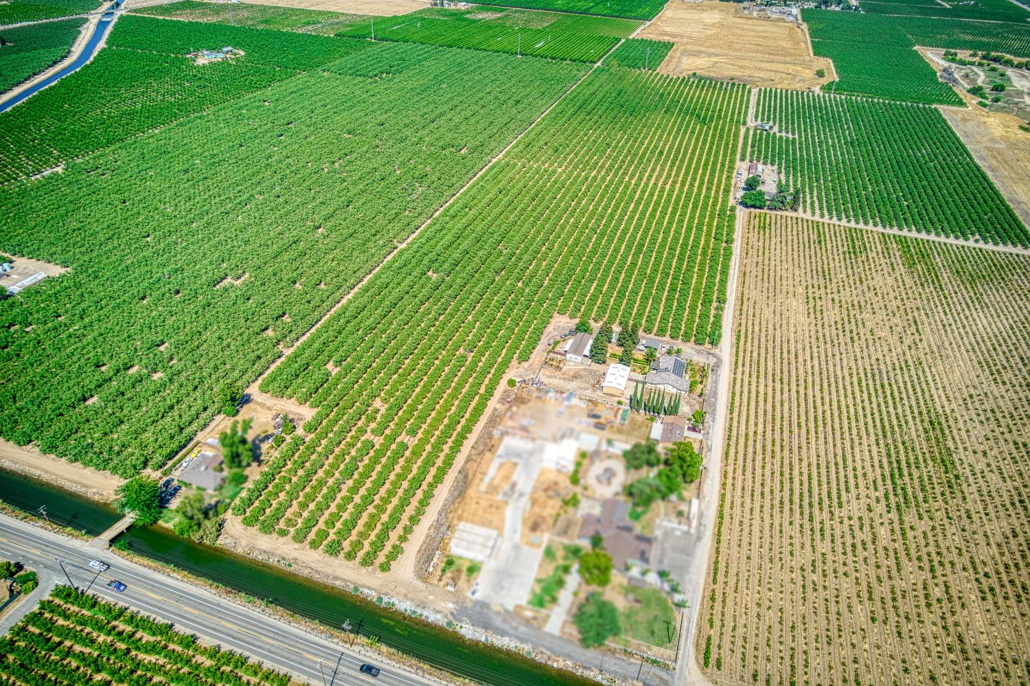 3590 S McCall Ave, Sanger, CA 93657