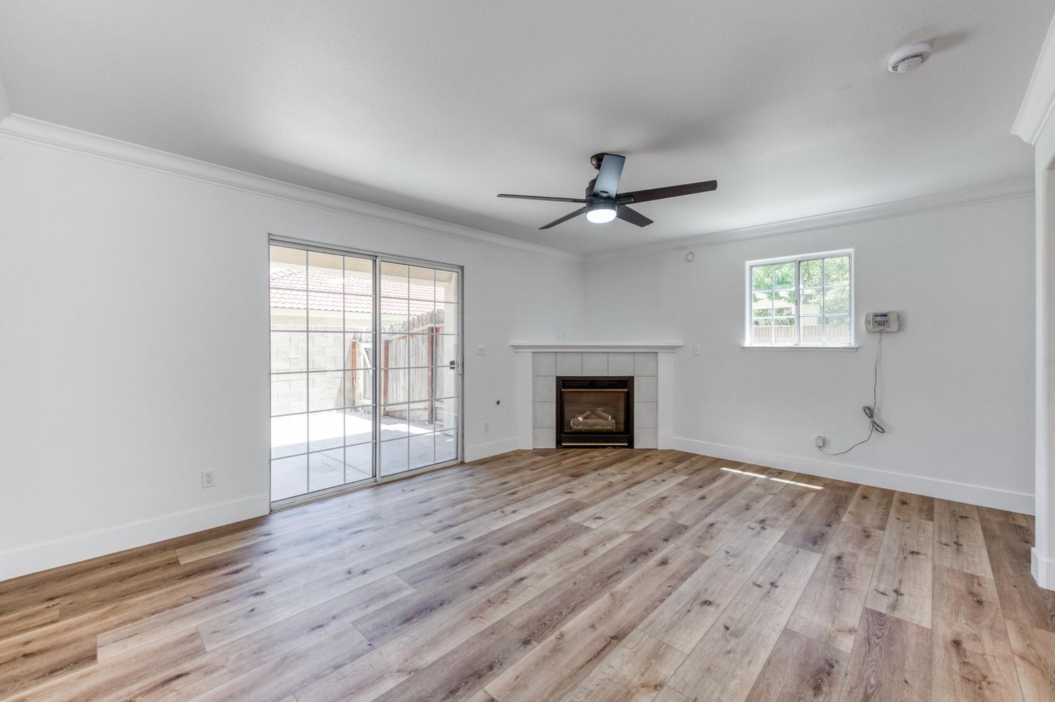 1542 E Alluvial Ave #119, Fresno, CA 93720