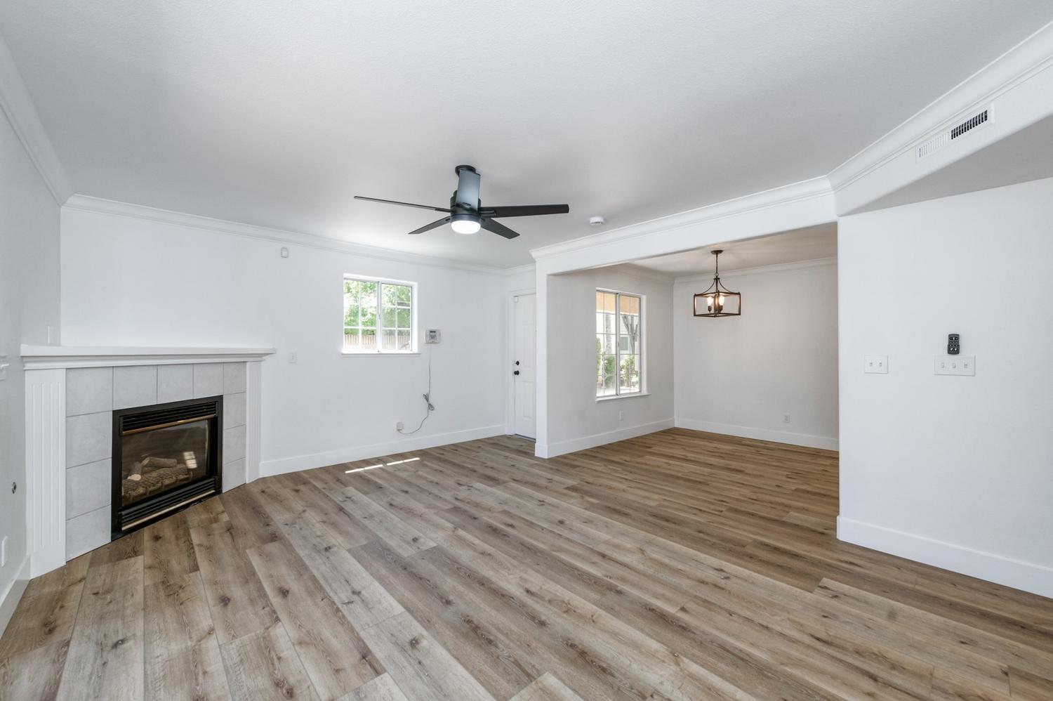 1542 E Alluvial Ave #119, Fresno, CA 93720
