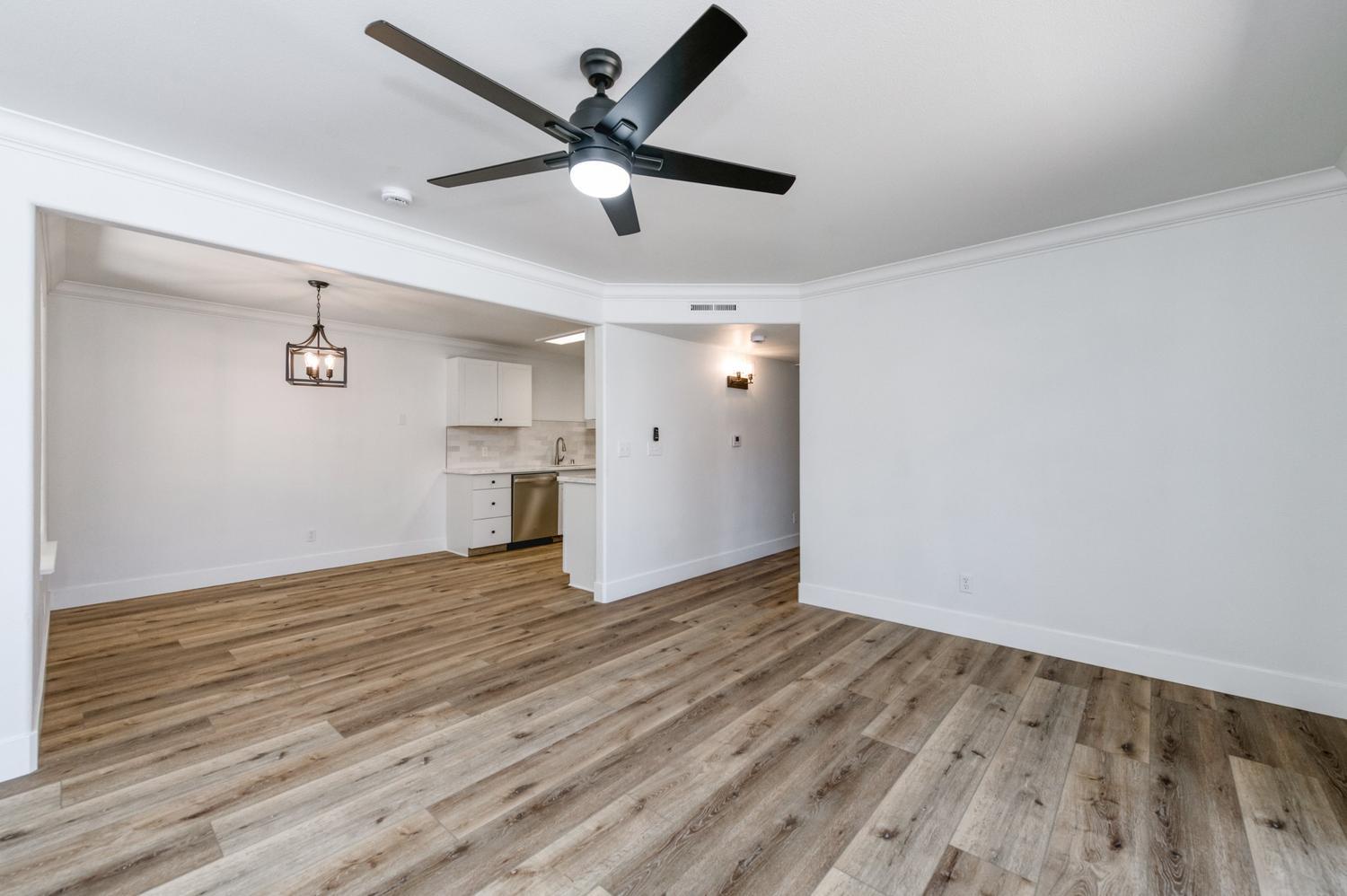 1542 E Alluvial Ave #119, Fresno, CA 93720