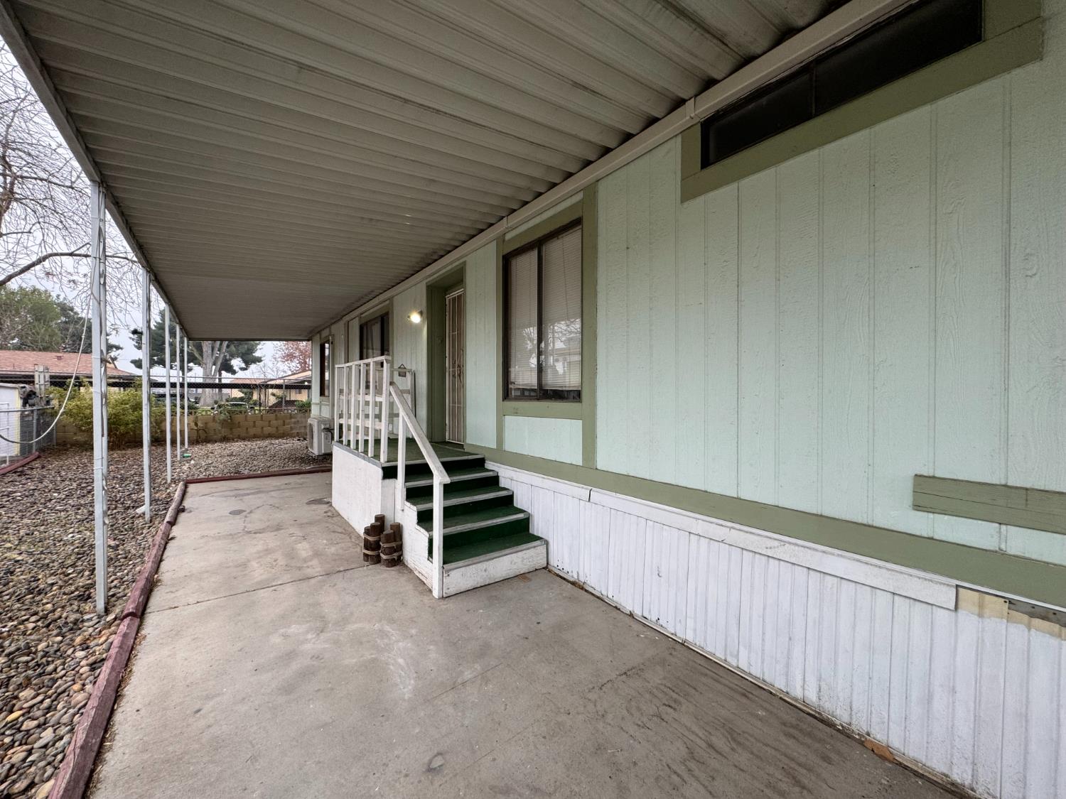 220 S Madera Ave #10, Kerman, CA 93630