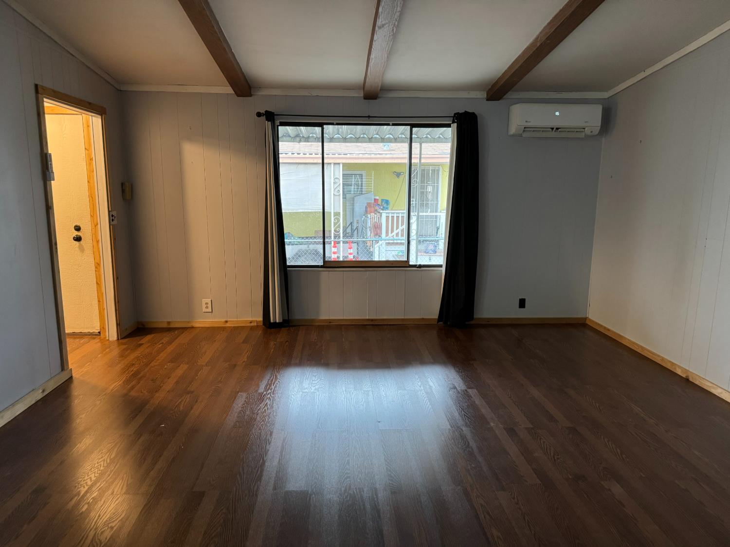 220 S Madera Ave #10, Kerman, CA 93630