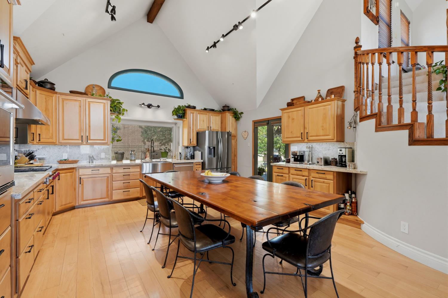 31061 Palm Dr, Exeter, CA 93221