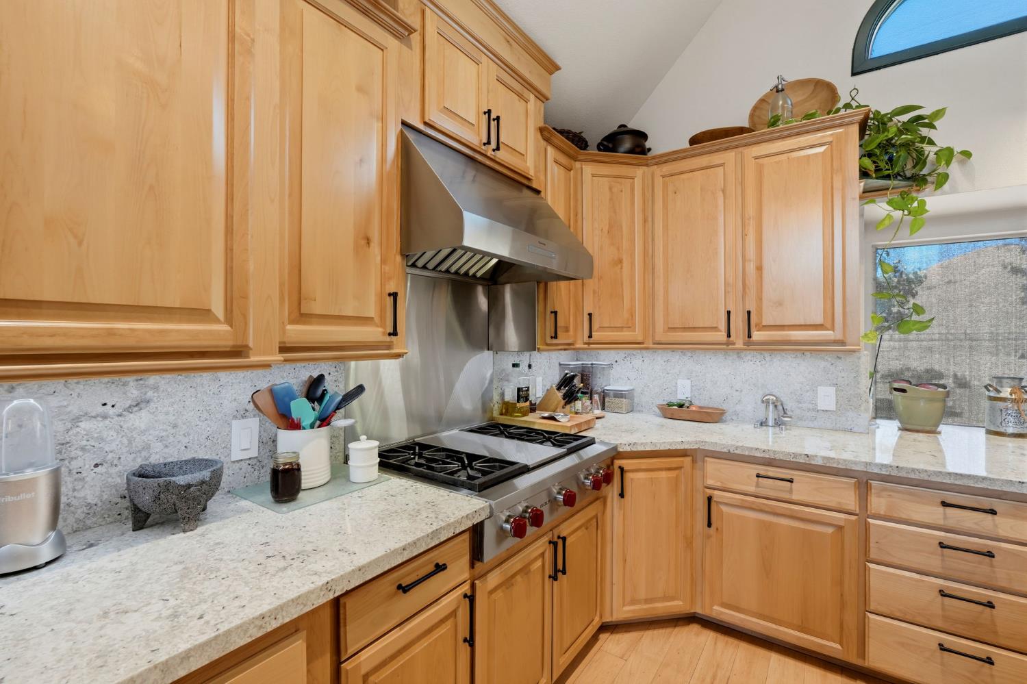 31061 Palm Dr, Exeter, CA 93221