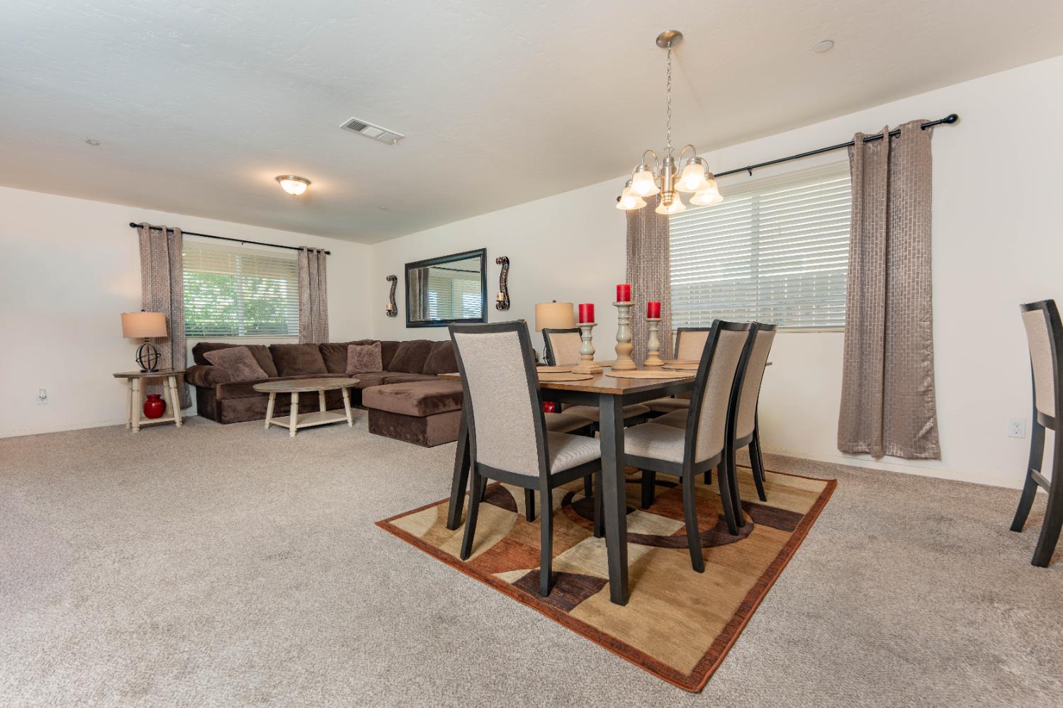 1842 Madalyn Ave, Tulare, CA 93274