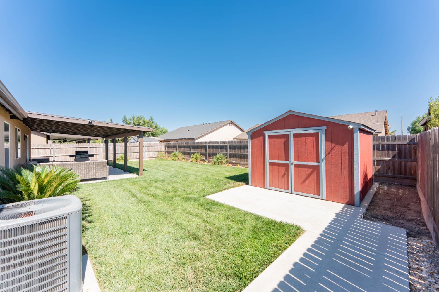 1842 Madalyn Ave, Tulare, CA 93274