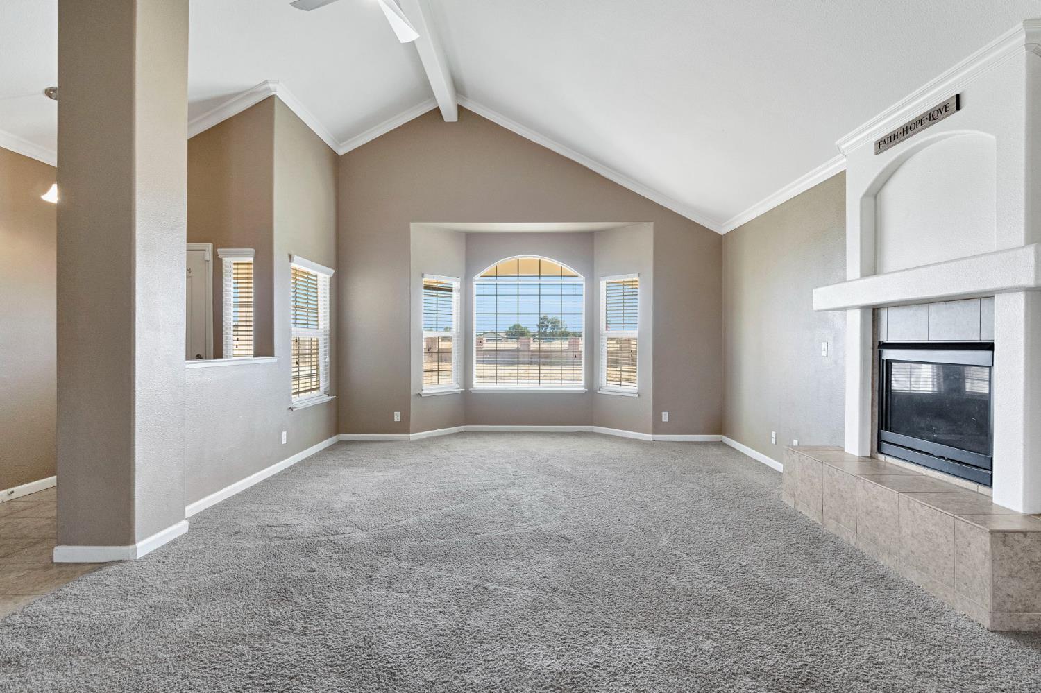 21466 Forest Glen Rd, Madera, CA 93638