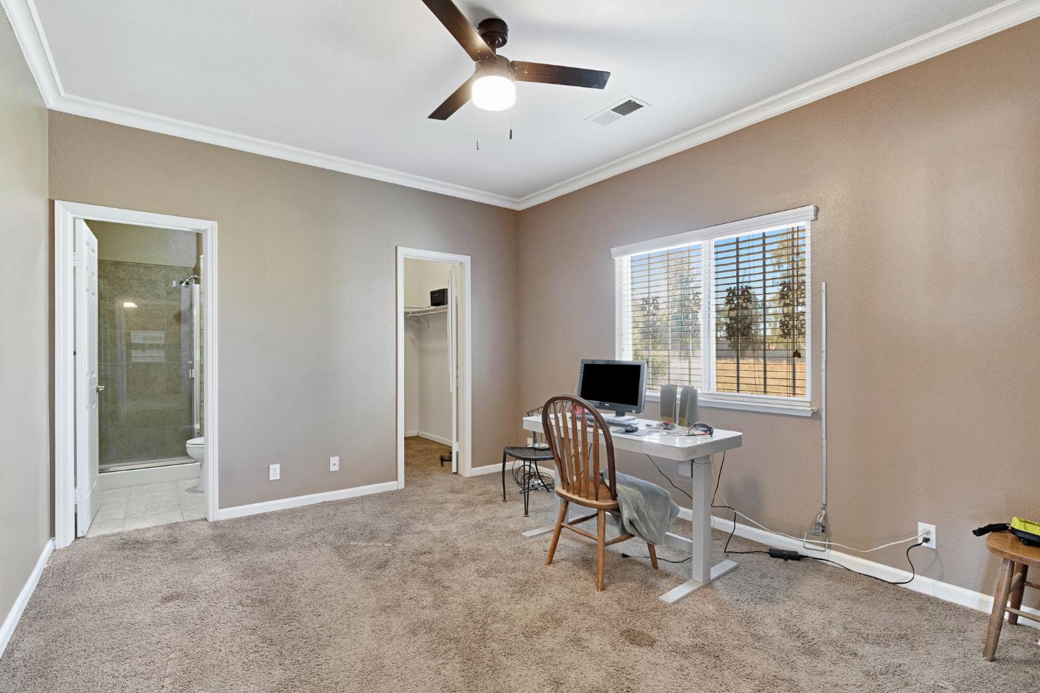 21466 Forest Glen Rd, Madera, CA 93638