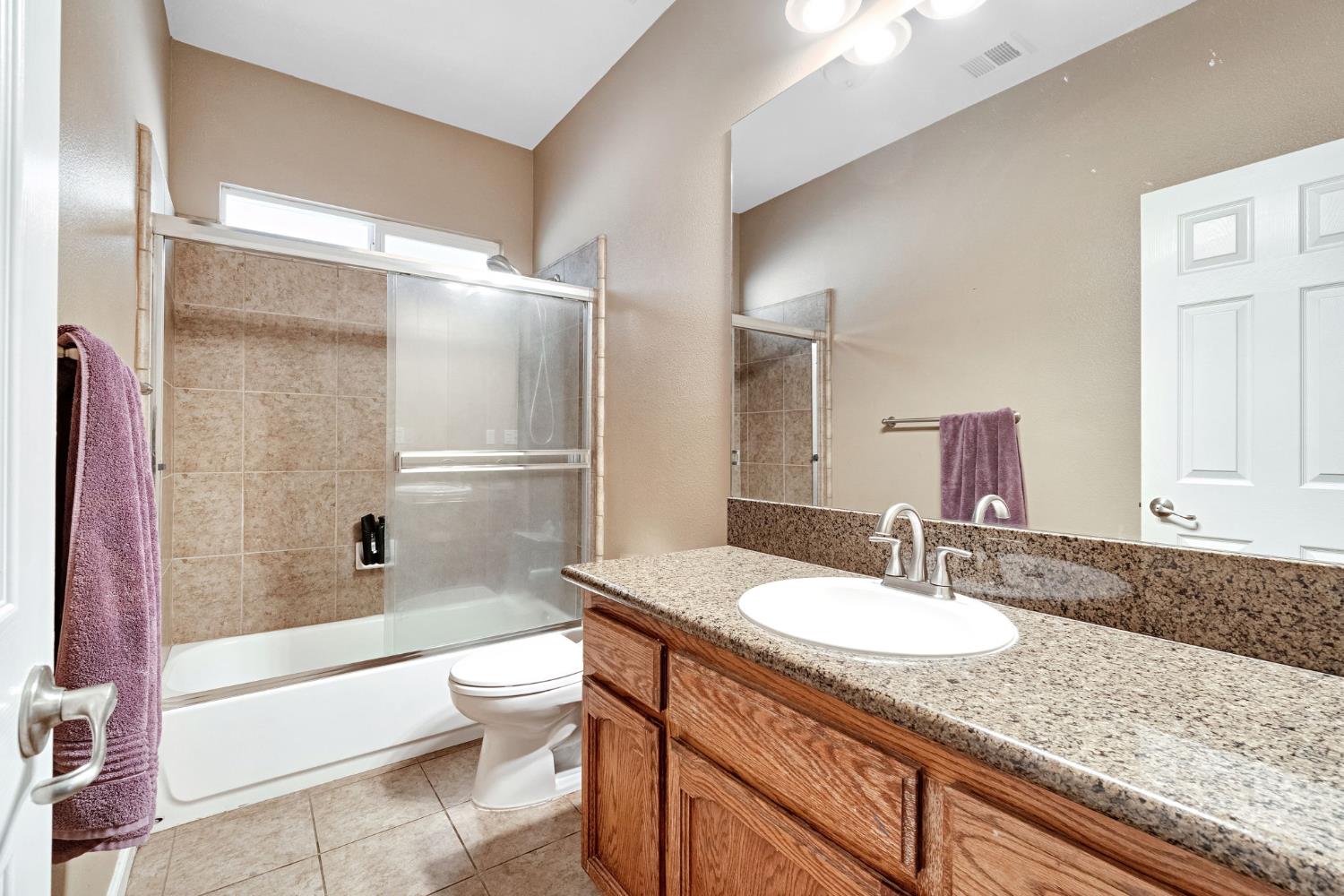 21466 Forest Glen Rd, Madera, CA 93638