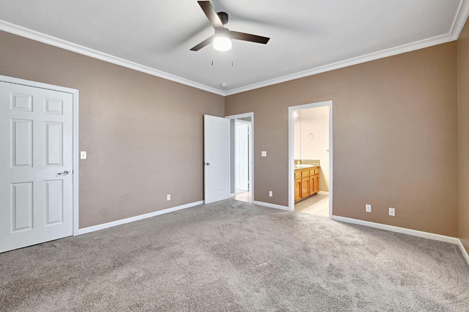 21466 Forest Glen Rd, Madera, CA 93638