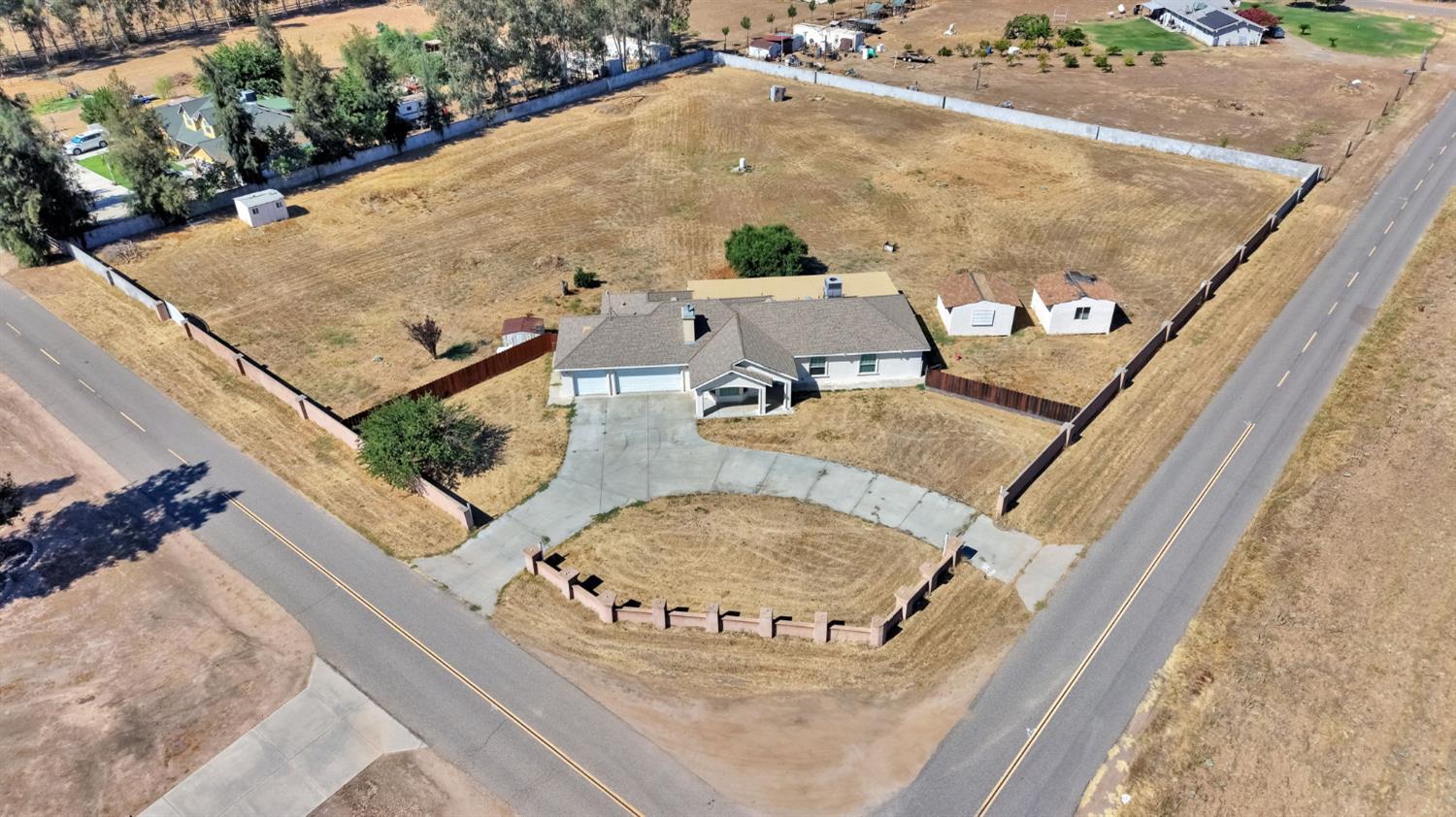 21466 Forest Glen Rd, Madera, CA 93638