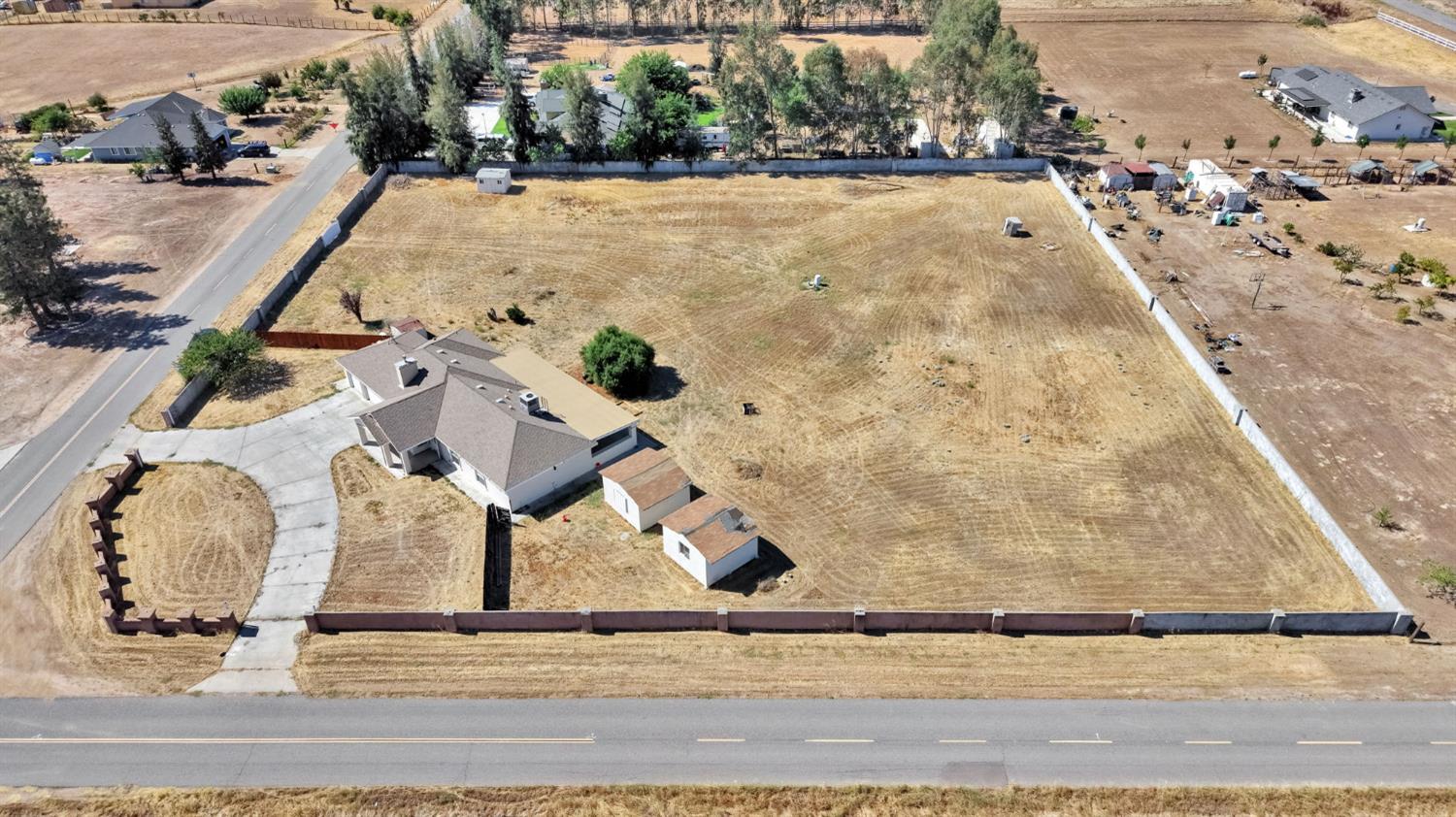 21466 Forest Glen Rd, Madera, CA 93638