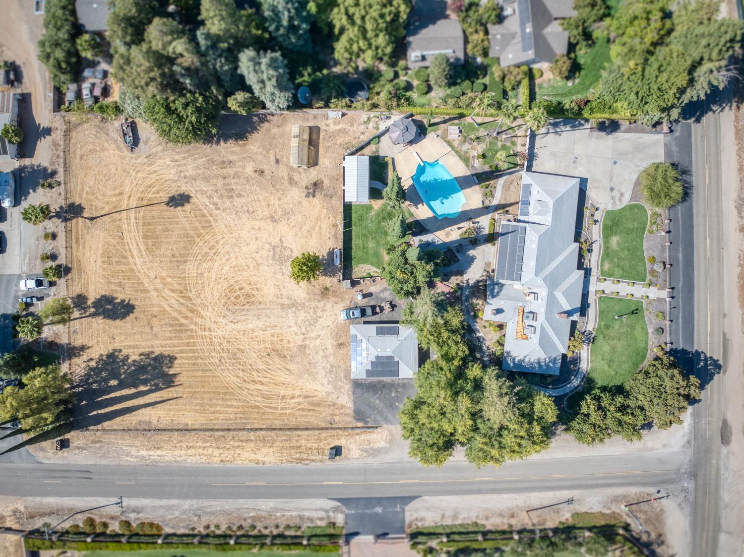 541 N De Wolf Ave, Fresno, CA 93737