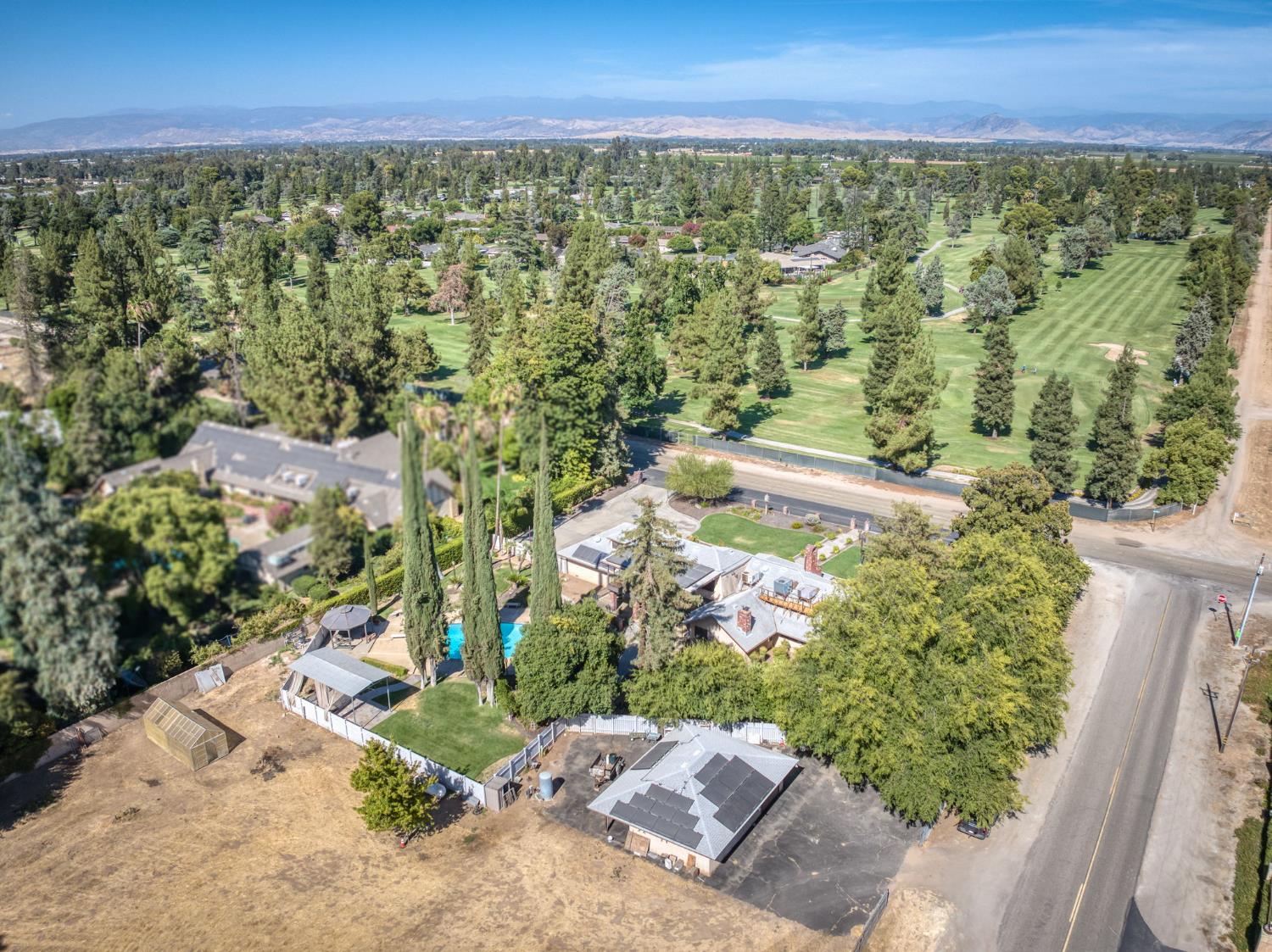 541 N De Wolf Ave, Fresno, CA 93737
