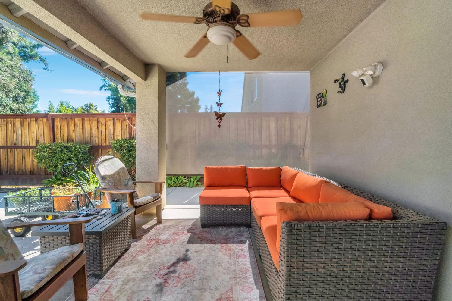 1687 Bedford Ave, Clovis, CA 93611